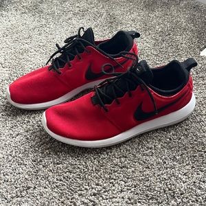 Nike Women’s Tennis Shoe